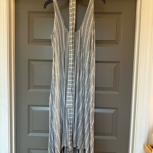 Latched Mama Gray Striped Momper